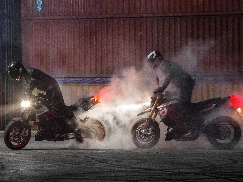 Фото мотоцикла Aprilia Shiver 900